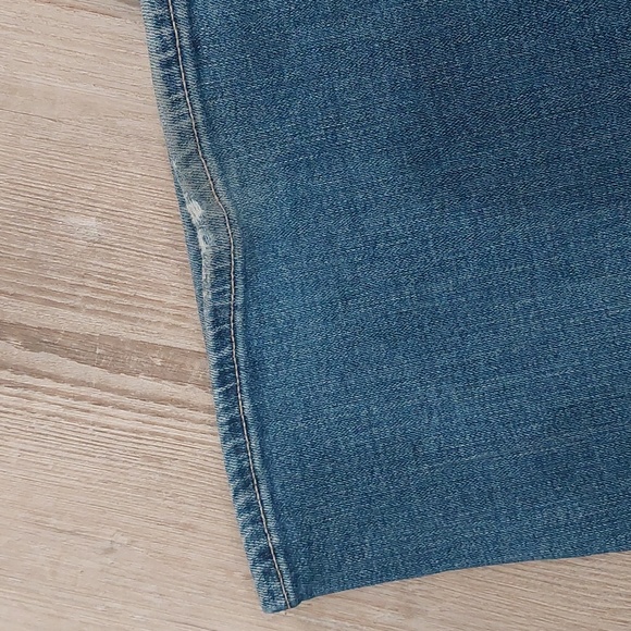 Women's Lucky Brand jeans 16/33 regular in Sweet Straight, medium wash, mid-rise - Picture 3 of 7